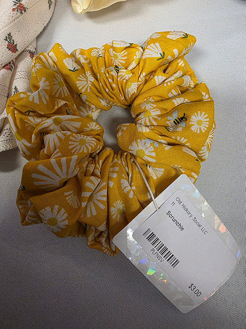 Scrunchie - Yellow with Bees