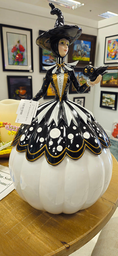 Witch Lamp Black and White