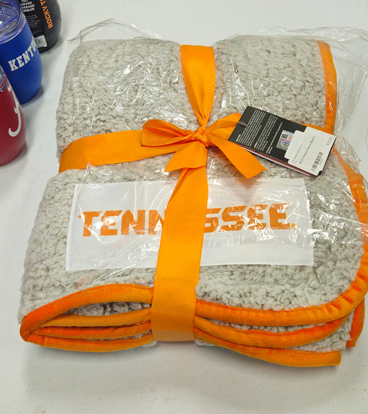 UT Frosty Fleece Blanket