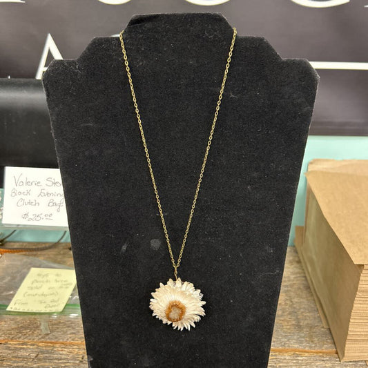 White daisy necklace Large UV resin